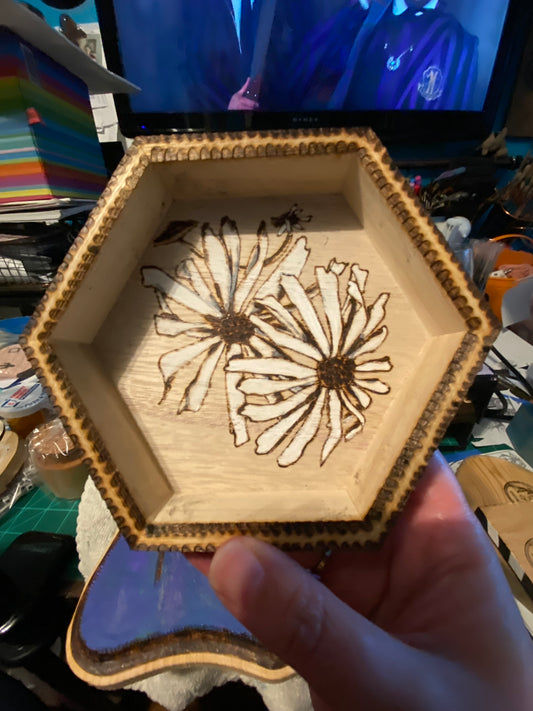 WIP - Daisy Hexagon hanger