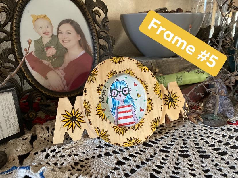 Mom frames