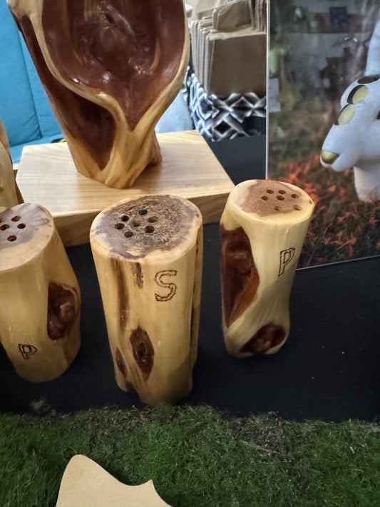 Diamond Willow salt and pepper