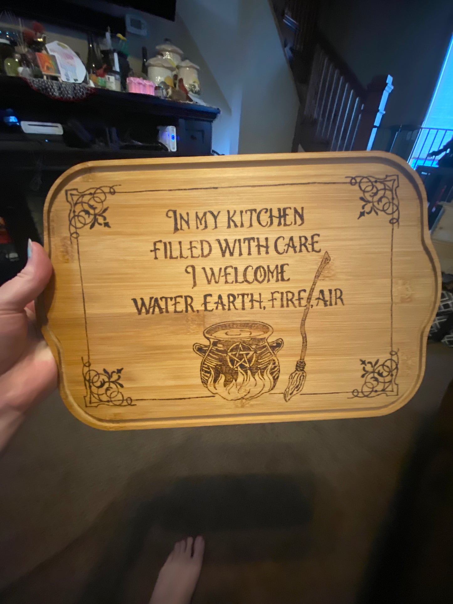 “In my kitchen” cutting board