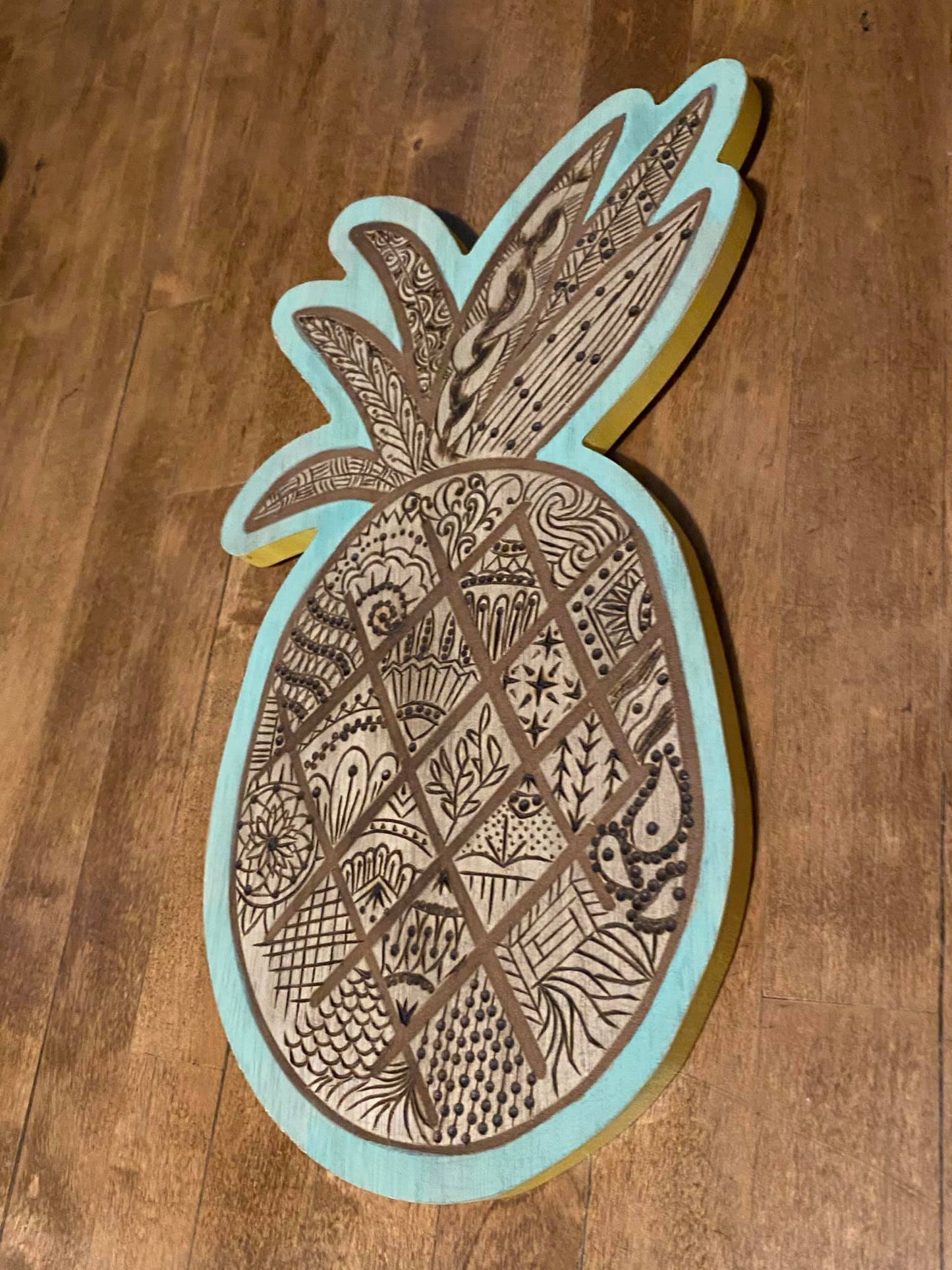 "Debbie" Pineapple