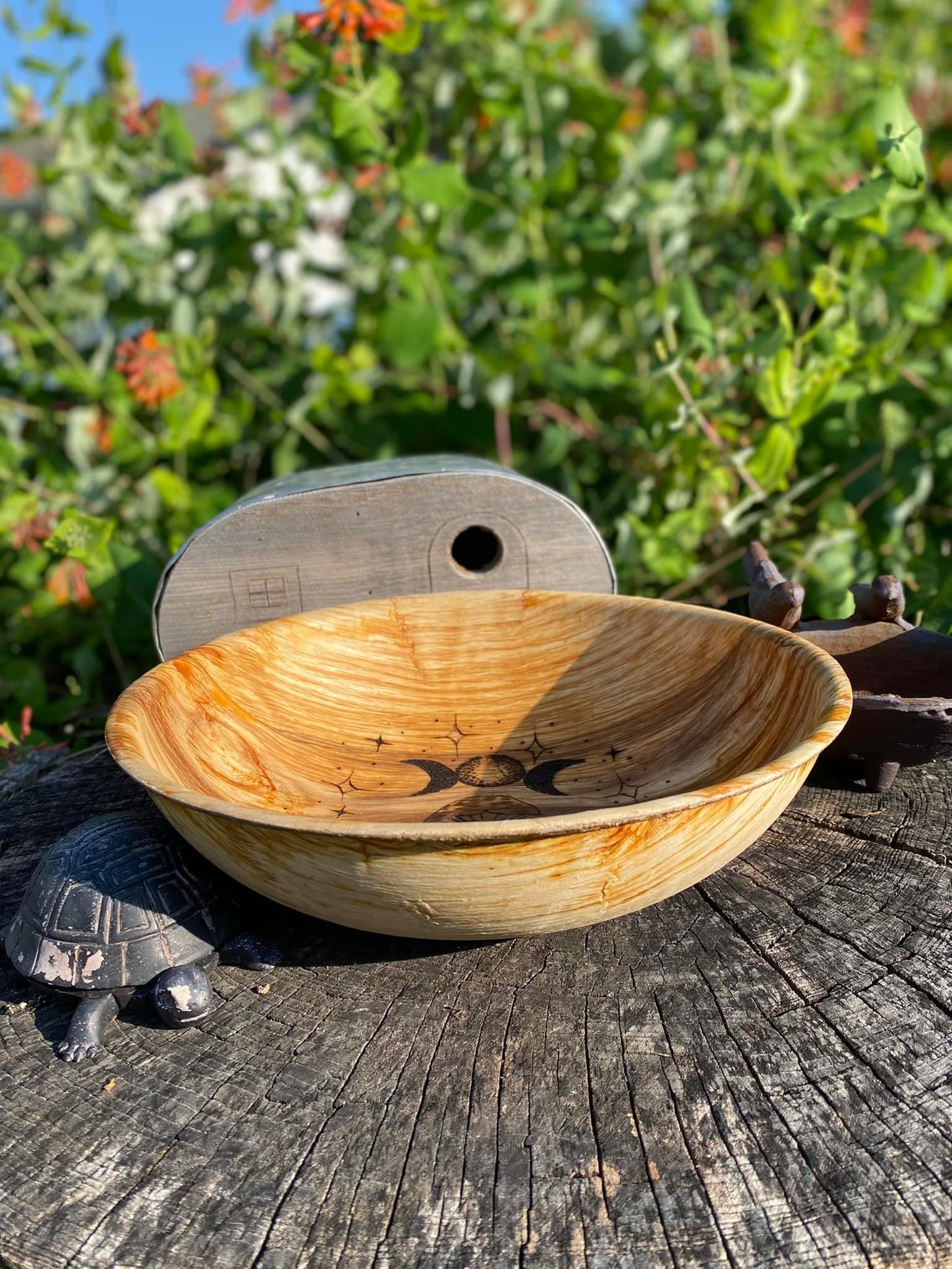 Lunar Mushroom large salad bowl